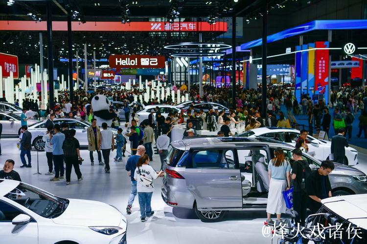 汽车市场暖意升腾